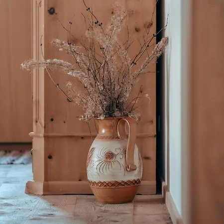 Hoellhaus 이너빌그라텐