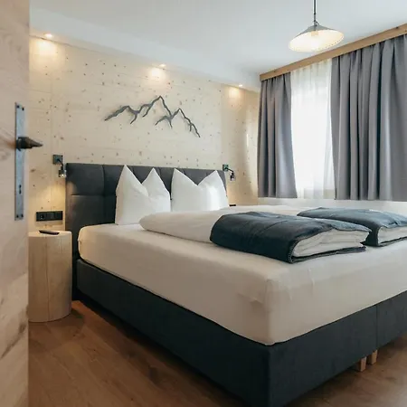 Hoellhaus Apartment *