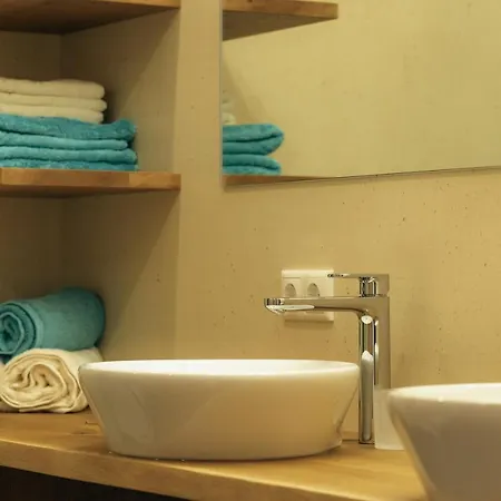 Hoellhaus * 이너빌그라텐