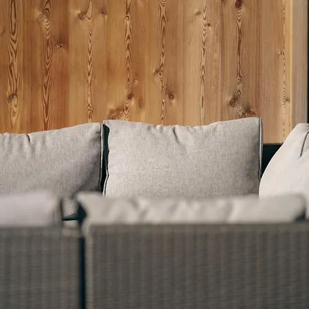 Hoellhaus 이너빌그라텐