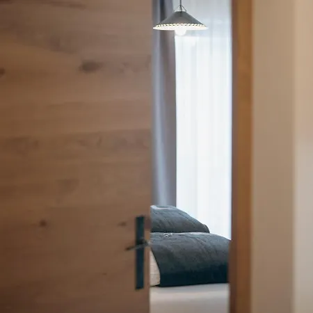 Höllhaus Apartment *